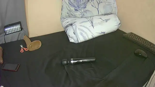 XhosaBoobs4U online show from October 2025 07:37:01 PM
