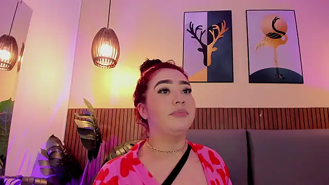 Snapshot of MelinaCruz chatting on June 2026 01:21:01 AM MelinaCruz online show from June 2026 01:21:01 AM