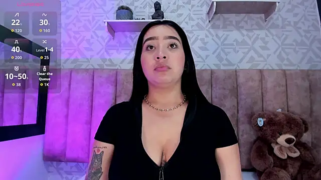 Snapshot of MelinaCruz chatting on September 2025 04:19:02 AM MelinaCruz online show from September 2025 04:19:02 AM