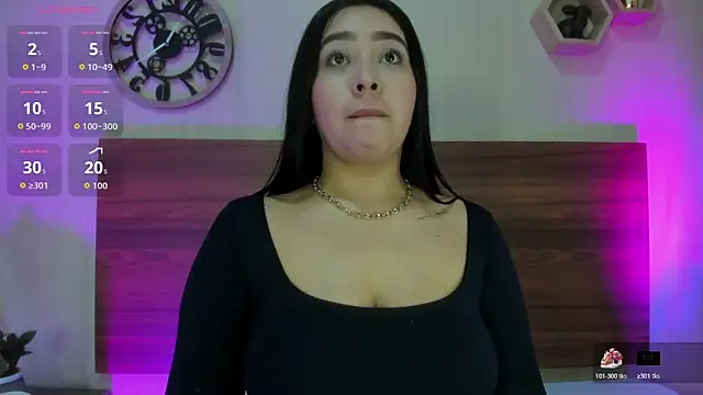 Snapshot of MelinaCruz chatting on November 2025 04:23:02 AM MelinaCruz online show from November 2025 04:23:02 AM