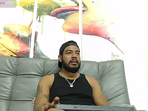 BladeFoxxx1 online show from November 2025 01:31:01 AM