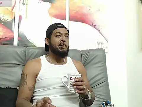 BladeFoxxx1 online show from November 2025 07:19:02 AM