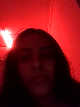 Veramaia online show from November 2025 08:12:01 PM