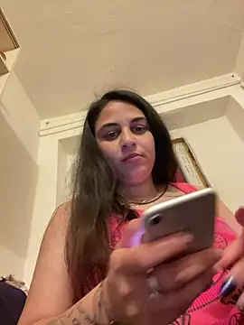 Veramaia online show from April 2026 08:15:02 PM