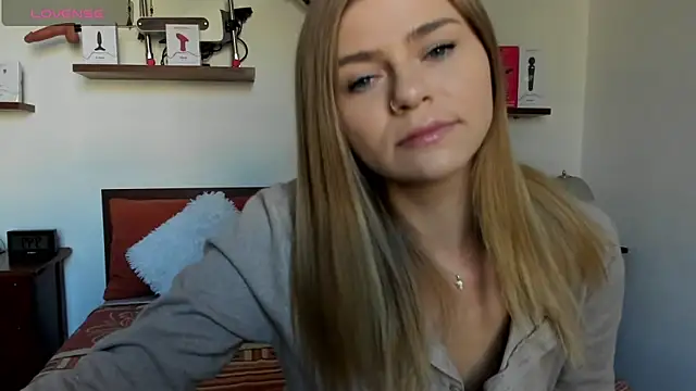 HaleyReedme online show from October 2025 07:54:01 AM