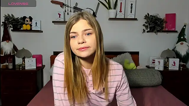 HaleyReedme online show from December 2025 08:31:02 AM