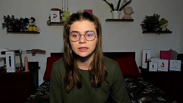 HaleyReedme online show from March 2026 07:48:02 AM