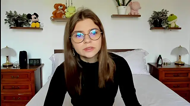 HaleyReedme online show from February 2026 08:22:02 AM