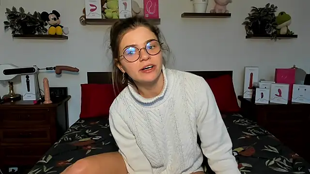 HaleyReedme online show from March 2026 08:25:02 AM