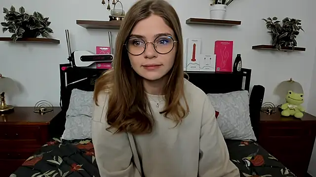 HaleyReedme online show from May 2026 06:51:02 AM