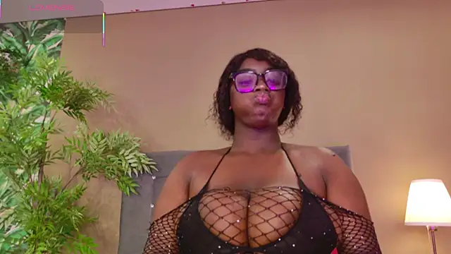 BetsyBennet  online show from November 2025 09:30:01 PM