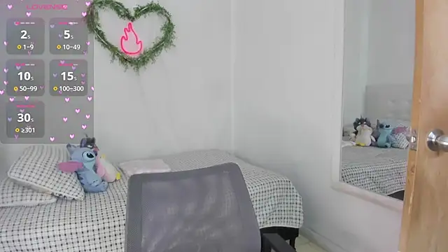 Brithanycullen online show from April 2026 02:32:02 PM