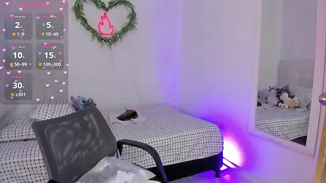 Brithanycullen online show from April 2026 06:09:02 PM