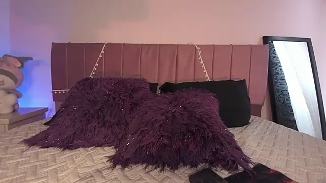 Snapshot of kitty-kryss chatting on February 2026 06:41:01 PM kitty-kryss online show from February 2026 06:41:01 PM