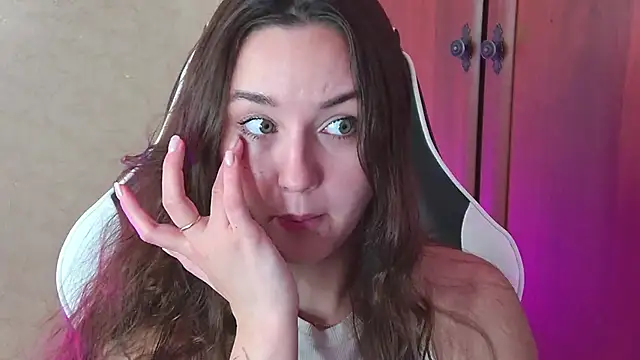 CherryTouss online show from April 2026 07:54:02 AM