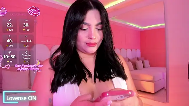 eva sainnt online show from February 2026 04:34:02 AM