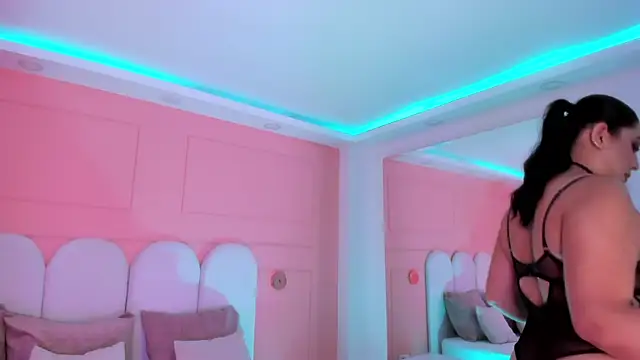 eva sainnt online show from March 2026 09:05:02 PM