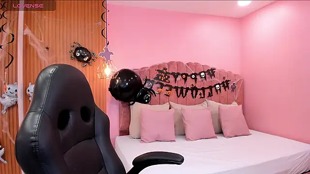 Snapshot of eva_sainnt chatting on October 2025 05:02:01 PM eva sainnt online show from October 2025 05:02:01 PM