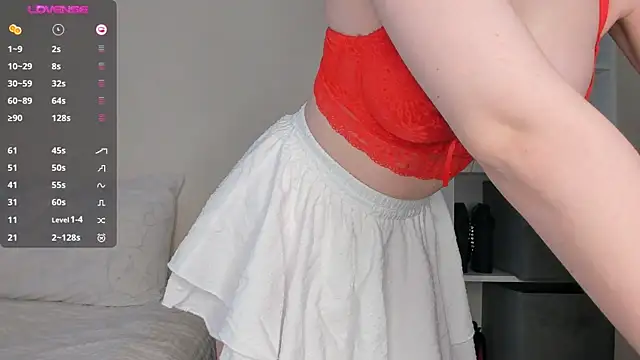 Strawberry Deli online show from April 2026 01:37:01 PM