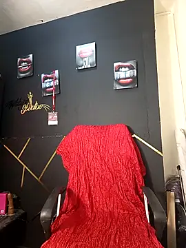 Tracy KS online show from September 2025 07:46:02 PM