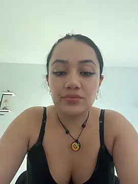Snapshot of Isa_1207 chatting on June 2026 07:29:01 PM Isa 1207 online show from June 2026 07:29:01 PM