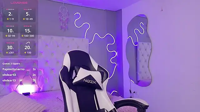 Snapshot of natasha__black chatting on November 2025 07:30:02 PM natasha black online show from November 2025 07:30:02 PM