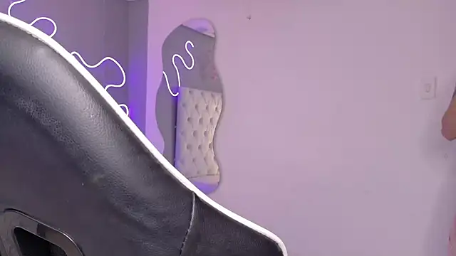 natasha  black online show from January 2026 08:05:01 PM