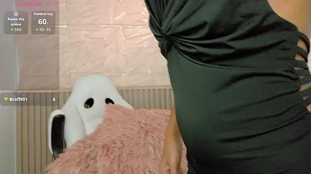 Snapshot of Gaviluc_ chatting on November 2025 10:37:02 AM Gaviluc online show from November 2025 10:37:02 AM