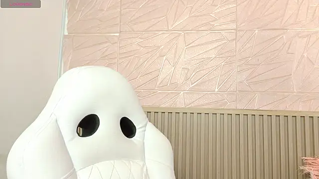 Snapshot of Gaviluc_ chatting on October 2025 11:29:02 AM Gaviluc online show from October 2025 11:29:02 AM