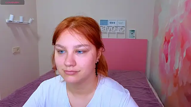 Snapshot of AngelinaLow chatting on May 2026 11:27:01 AM AngelinaLow online show from May 2026 11:27:01 AM