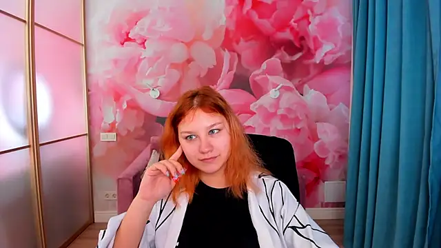 AngelinaLow online show from March 2026 01:02:02 PM