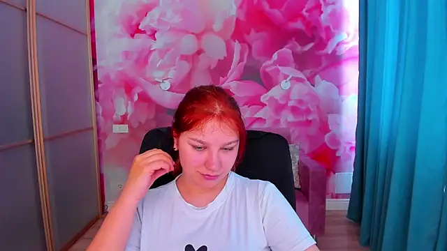 Snapshot of AngelinaLow chatting on May 2026 11:27:01 AM AngelinaLow online show from May 2026 11:27:01 AM