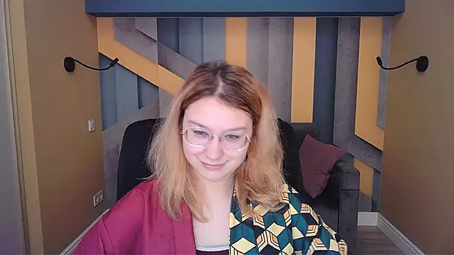 AngelinaLow online show from February 2026 12:36:02 PM