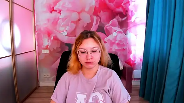 AngelinaLow online show from March 2026 12:31:02 PM