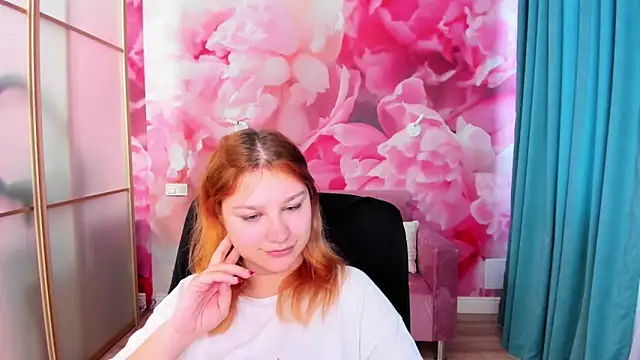 Snapshot of AngelinaLow chatting on May 2026 11:26:01 AM AngelinaLow online show from May 2026 11:26:01 AM