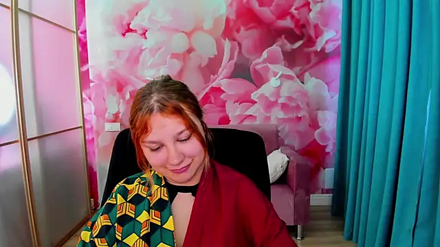 Snapshot of AngelinaLow chatting on May 2026 04:04:02 PM AngelinaLow online show from May 2026 04:04:02 PM