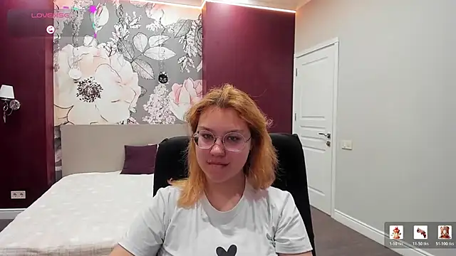 AngelinaLow online show from January 2026 12:33:02 PM