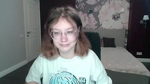 AngelinaLow online show from March 2025 06:28:02 AM