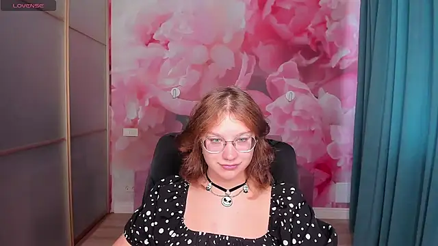 AngelinaLow online show from October 2025 11:33:02 AM