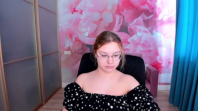 AngelinaLow online show from March 2026 06:35:01 AM