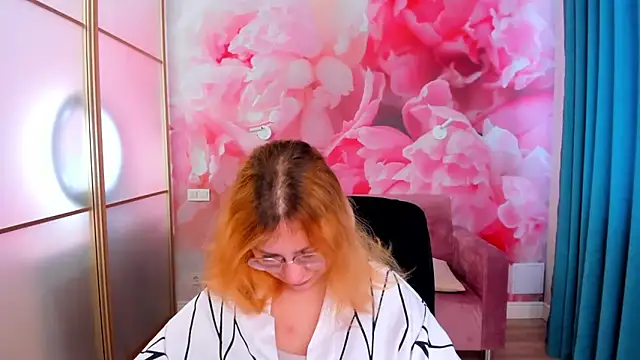 AngelinaLow online show from February 2026 12:24:02 PM