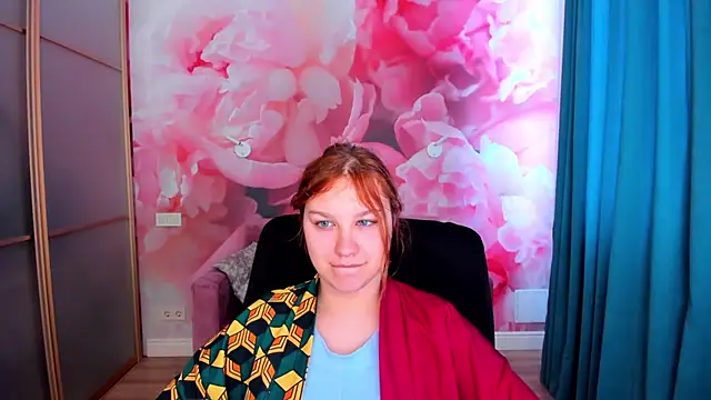 Snapshot of AngelinaLow chatting on April 2026 11:28:02 AM AngelinaLow online show from April 2026 11:28:02 AM