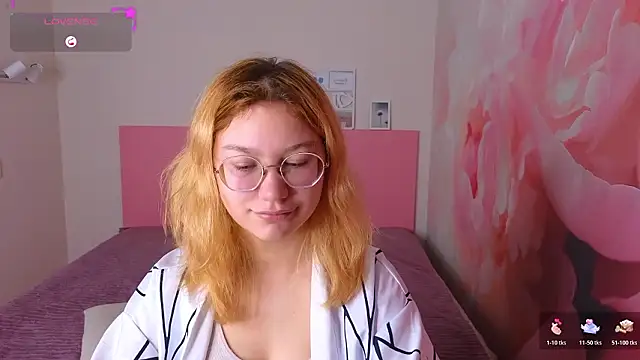 AngelinaLow online show from February 2026 06:44:01 AM