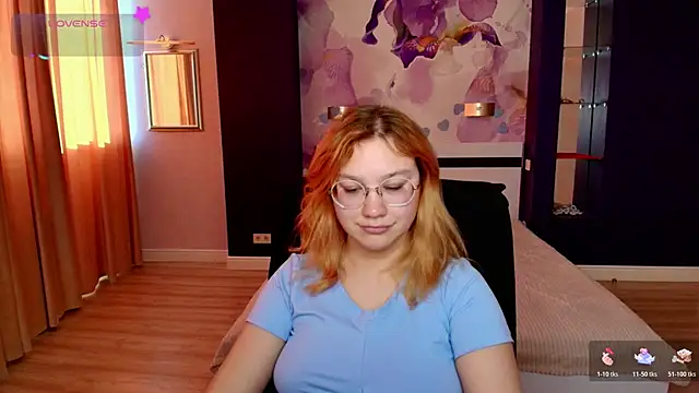 AngelinaLow online show from February 2026 12:32:01 PM