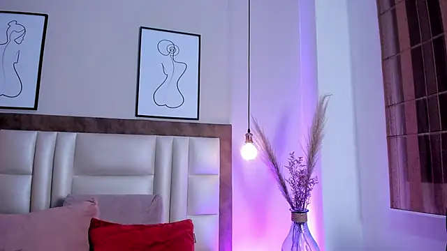 BeckyVidal online show from December 2025 06:12:01 PM