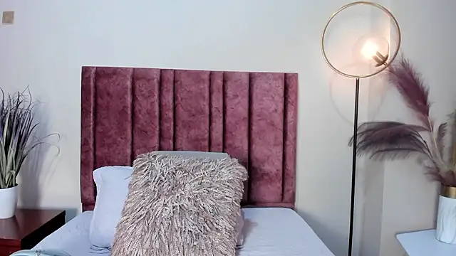 BeckyVidal online show from February 2026 06:18:02 PM