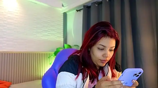 Snapshot of TiffanyWalk chatting on January 2026 12:31:01 PM TiffanyWalk online show from January 2026 12:31:01 PM