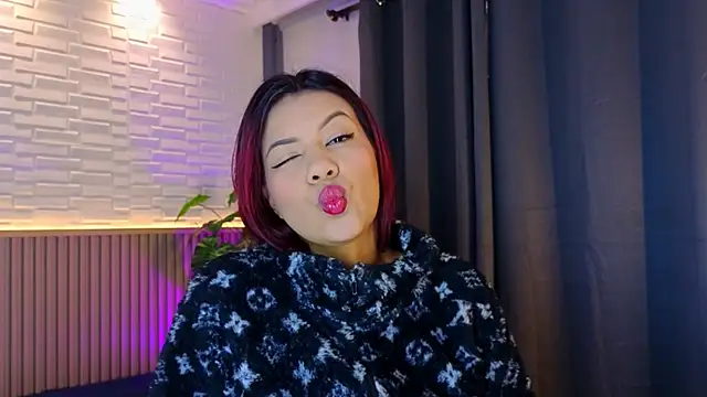 Snapshot of TiffanyWalk chatting on November 2025 10:51:03 AM TiffanyWalk online show from November 2025 10:51:03 AM