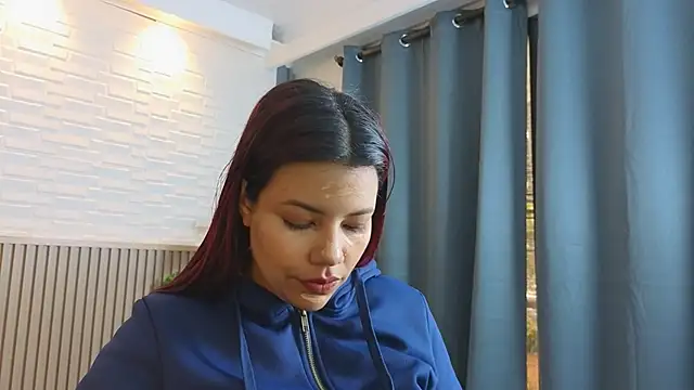 TiffanyWalk online show from April 2026 12:50:02 PM