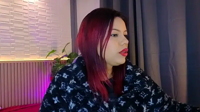 Snapshot of TiffanyWalk chatting on November 2025 10:42:02 AM TiffanyWalk online show from November 2025 10:42:02 AM